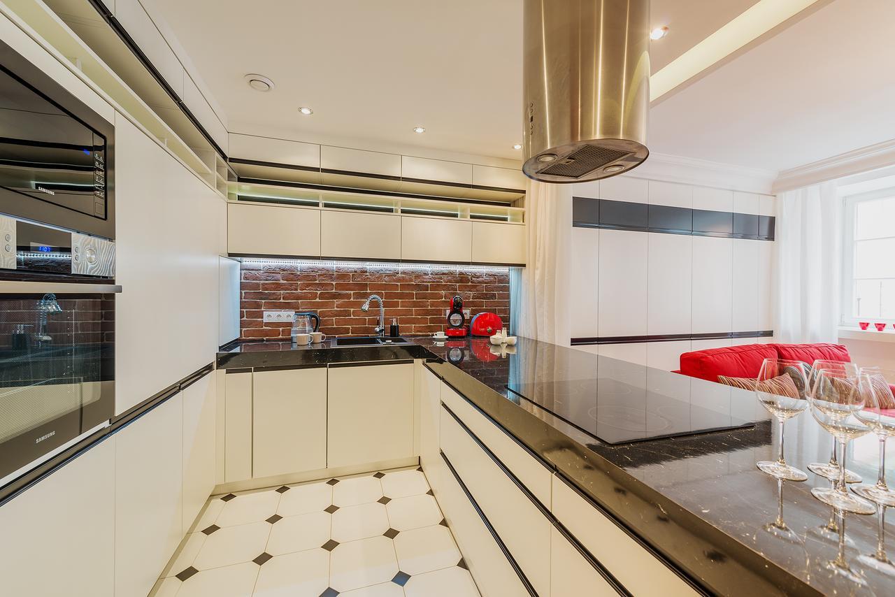 P&O Serviced Apartments Swietojanska Varsavia Esterno foto